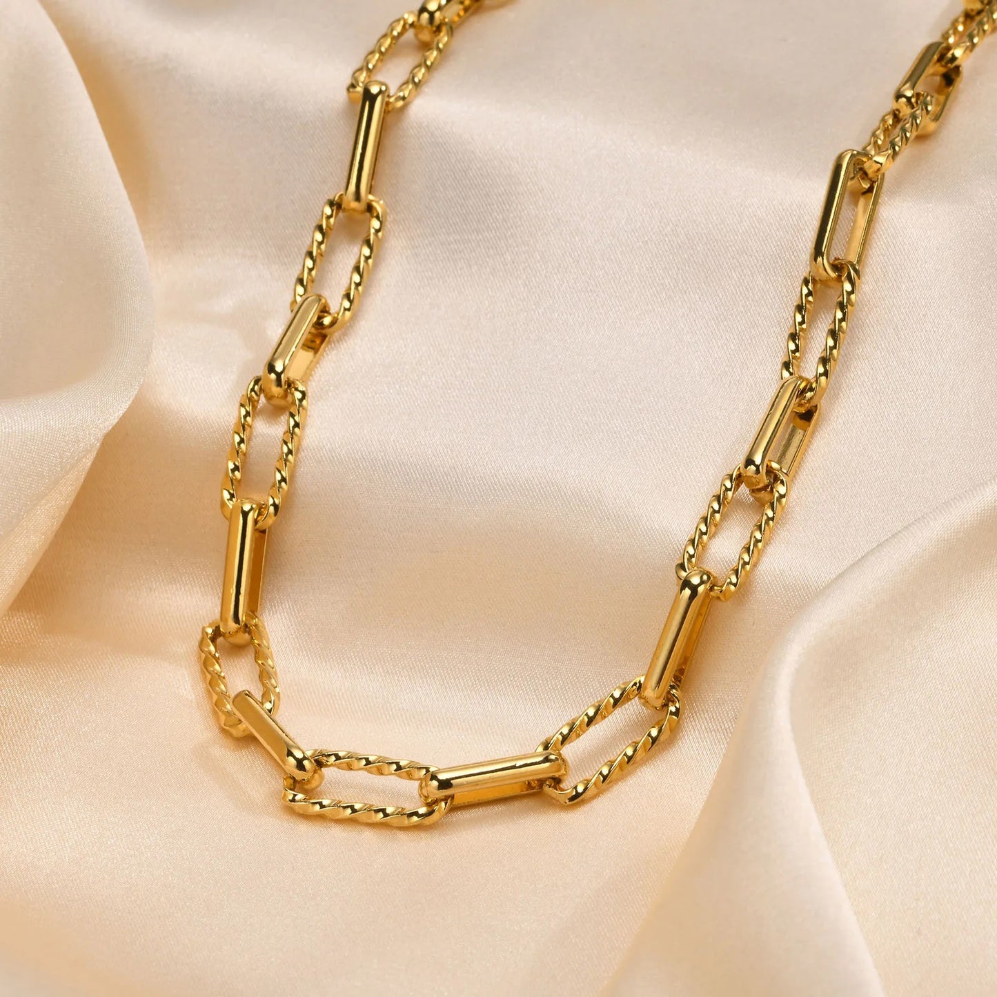 Two-Tone Chain